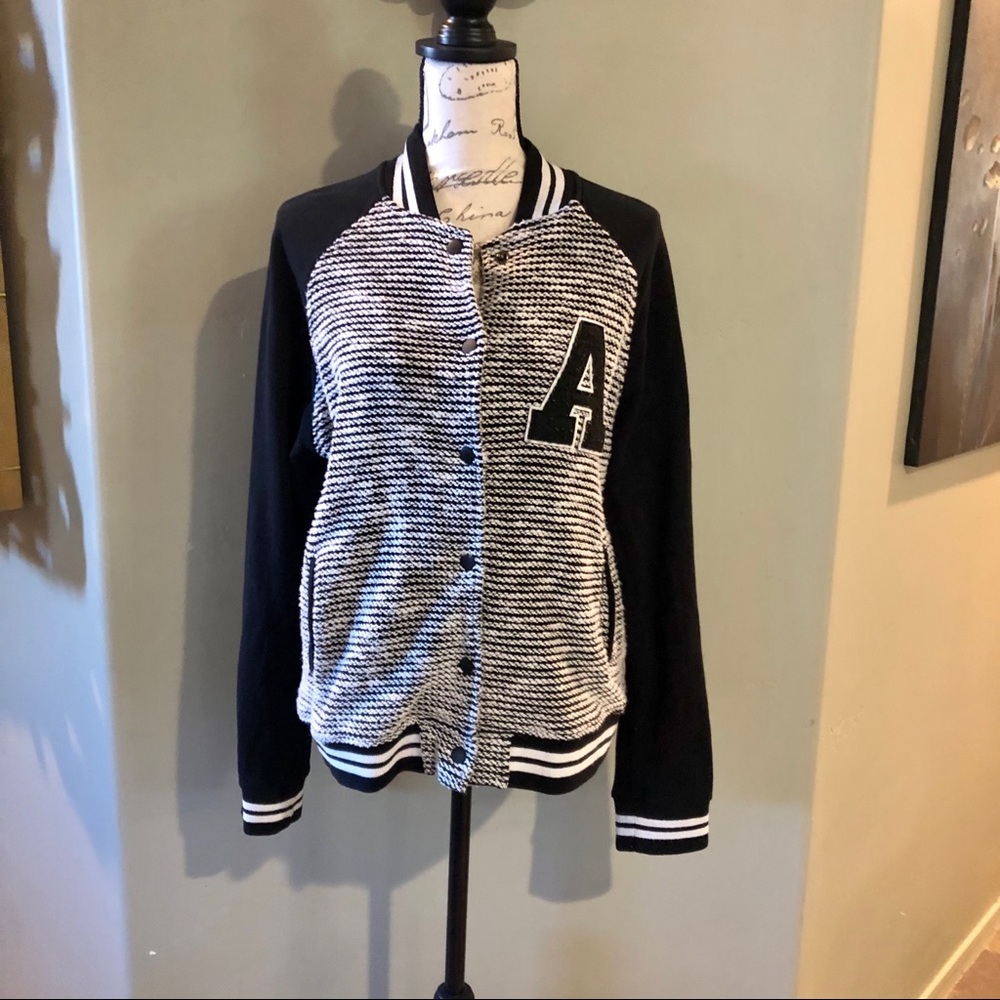 Mango MNG jeans Los Angeles sweater size XL